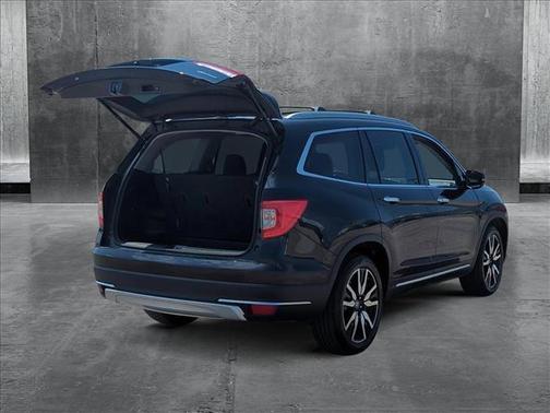 2019 Honda Pilot Touring 8-Passenger