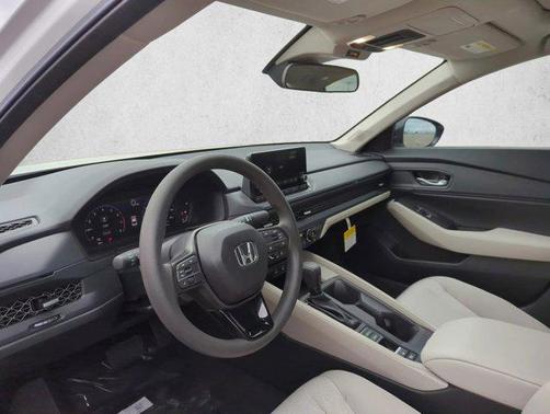 Platinum White Pearl 2025 Honda Accord SE