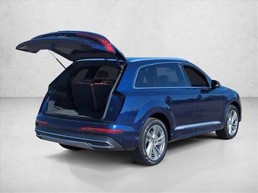 2021 Audi Q7 45 Premium Plus