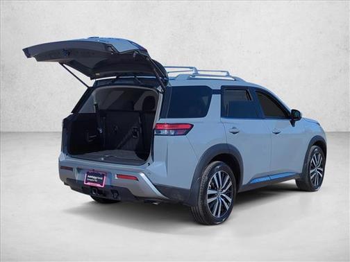 2023 Nissan Pathfinder Platinum 4WD