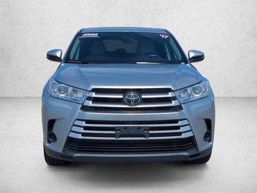 Celestial Silver Metallic 2017 Toyota Highlander LE I4