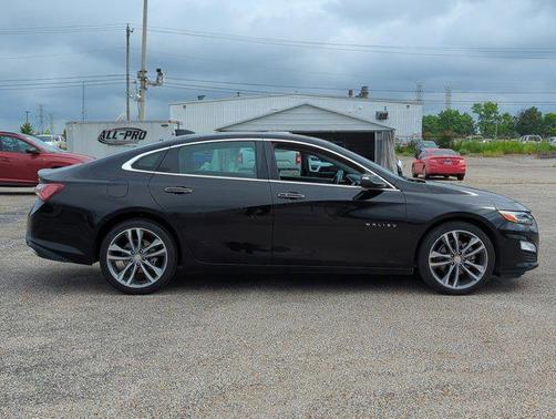 2022 Chevrolet Malibu FWD Premier