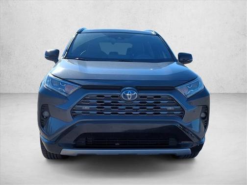 2020 Toyota RAV4 Hybrid SE