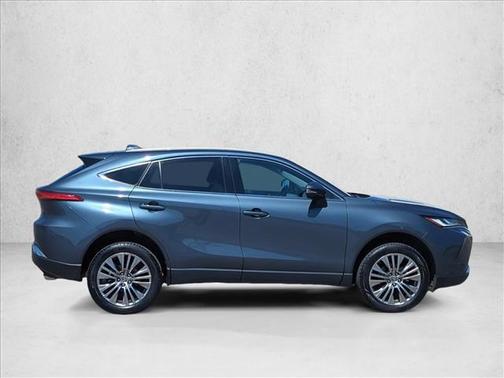 Coastal Gray Metallic 2024 Toyota Venza XLE