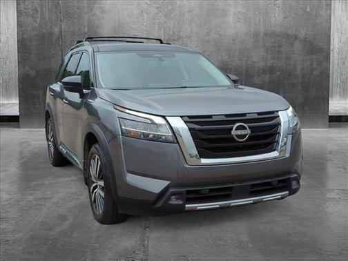 2022 Nissan Pathfinder Platinum 2WD
