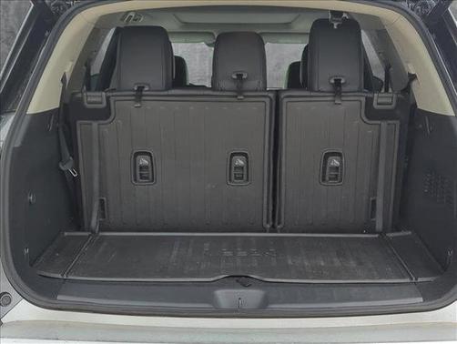 2022 Nissan Pathfinder Platinum 2WD