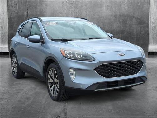 2022 Ford Escape Titanium