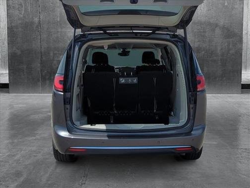 2021 Chrysler Pacifica Touring AWD
