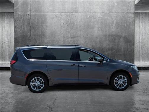 2021 Chrysler Pacifica Touring AWD
