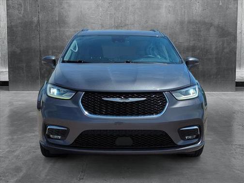 2021 Chrysler Pacifica Touring AWD