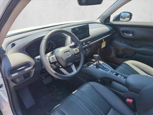 Platinum White Pearl 2027 Honda HR-V EX-L