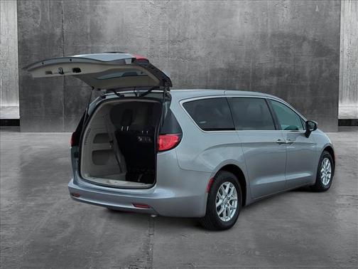 2017 Chrysler Pacifica LX