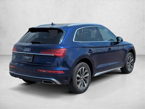 Navarra Blue Metallic 2022 Audi Q5 45 S line Premium Plus