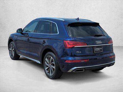 Navarra Blue Metallic 2022 Audi Q5 45 S line Premium Plus