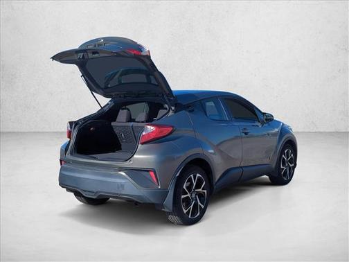 2021 Toyota C-HR XLE