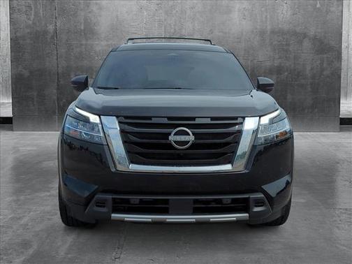 2024 Nissan Pathfinder SL 4WD
