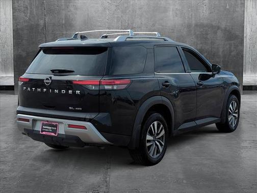 2024 Nissan Pathfinder SL 4WD