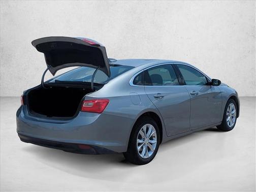 Sterling Gray Metallic 2024 Chevrolet Malibu FWD 1LT