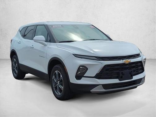 Summit White 2025 Chevrolet Blazer 2LT