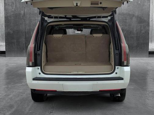 2018 Cadillac Escalade Luxury