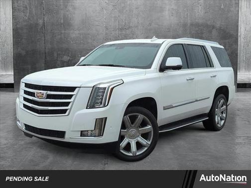2018 Cadillac Escalade Luxury