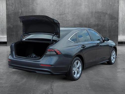 2025 Honda Accord LX 1.5T