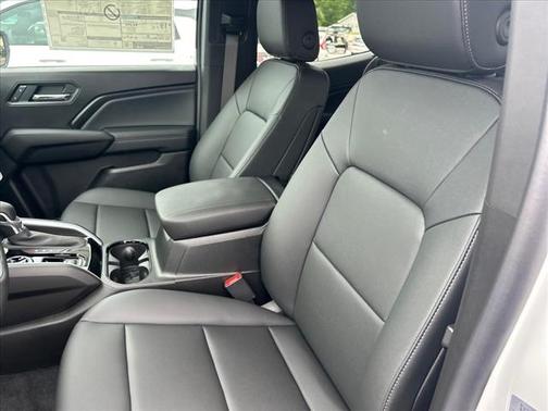 2025 Chevrolet Colorado LT