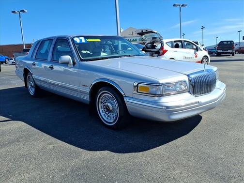 1997 Lincoln Town Car Executive