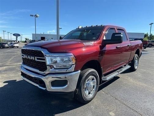 2023 RAM 2500 Tradesman Crew Cab 4x4 6'4' Box