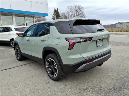 Cacti Green 2026 Chevrolet Equinox 1LT