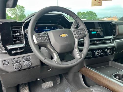 2025 Chevrolet Silverado 3500 High Country