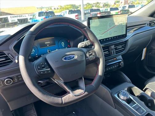 2025 Ford Escape ST-Line Elite