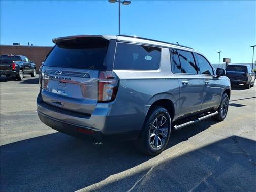 2022 Chevrolet Suburban 4WD Z71
