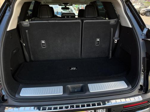 2022 INFINITI QX60 SENSORY