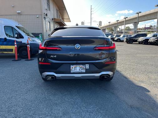 2022 BMW X4 xDrive30i