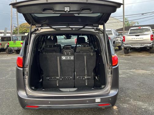 2019 Chrysler Pacifica Touring-L Plus