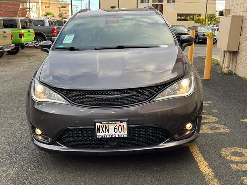 2019 Chrysler Pacifica Touring-L Plus