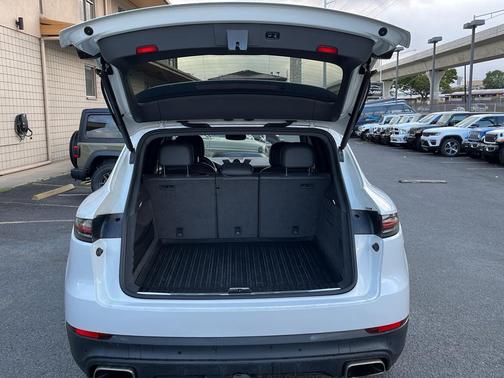 2020 Porsche Cayenne Base