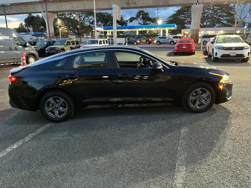 2022 Kia K5 LX