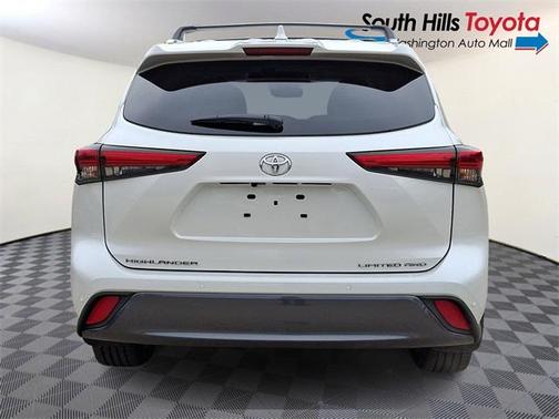 2022 Toyota Highlander Limited
