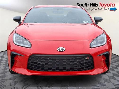 2025 Toyota GR86 Premium