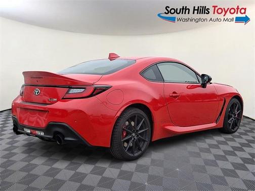 2025 Toyota GR86 Premium