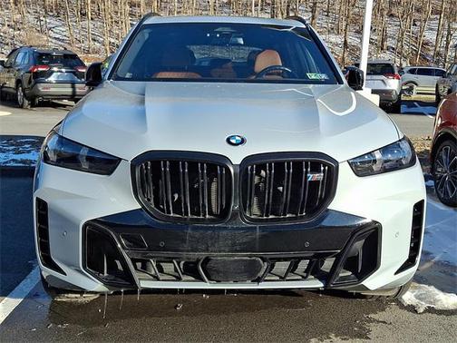 2024 BMW X5 M60i