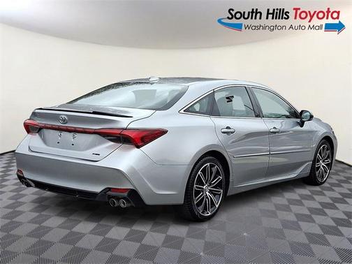 2020 Toyota Avalon XSE