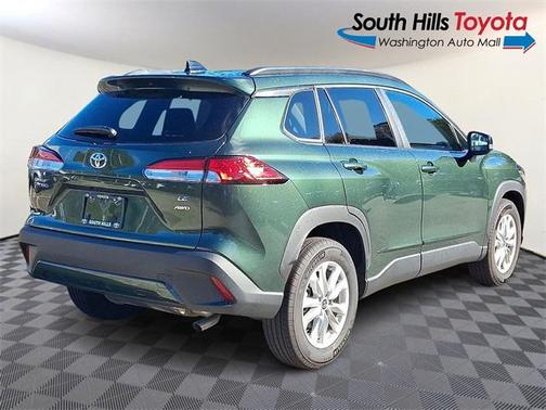 2025 Toyota Corolla Cross LE