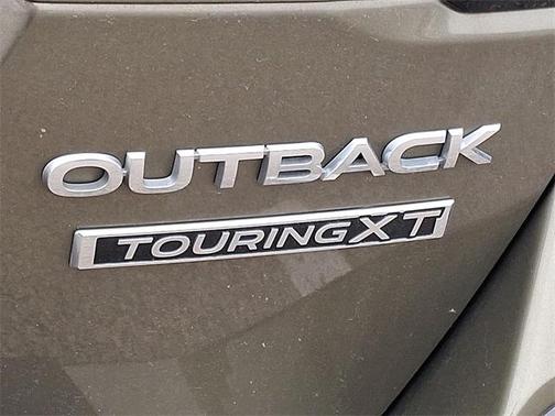 2020 Subaru Outback Touring XT