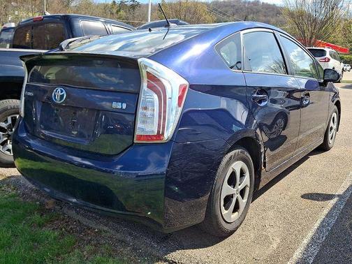 2014 Toyota Prius Three