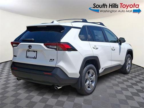 2025 Toyota RAV4 Hybrid XLE