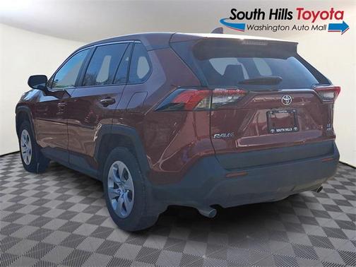 2025 Toyota RAV4 LE