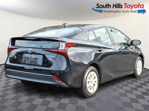 2021 Toyota Prius L